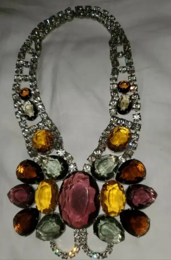 So Retro!! Statement Necklace